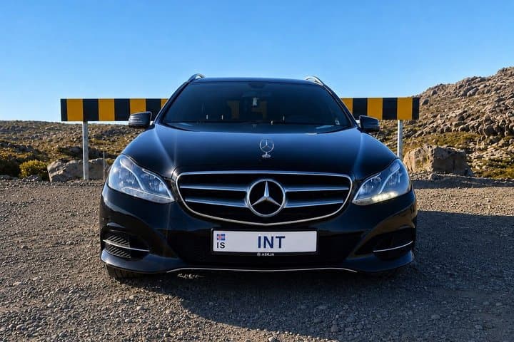 Private Transfer from Reykjavík Cruise Port to Keflavík Airport