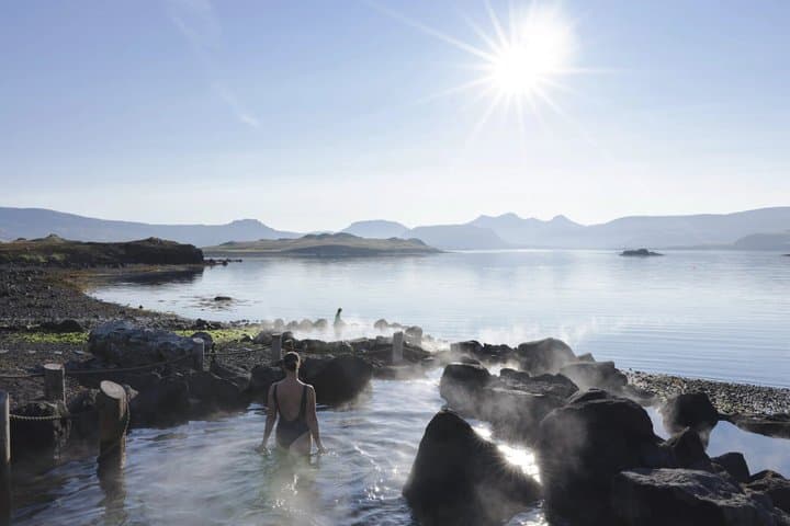 Private Round Trip Hvammsvik Hot Springs Transfer with Entrance