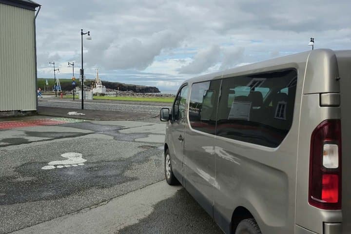 Private Keflavik Airport Transfer to Reykjavik