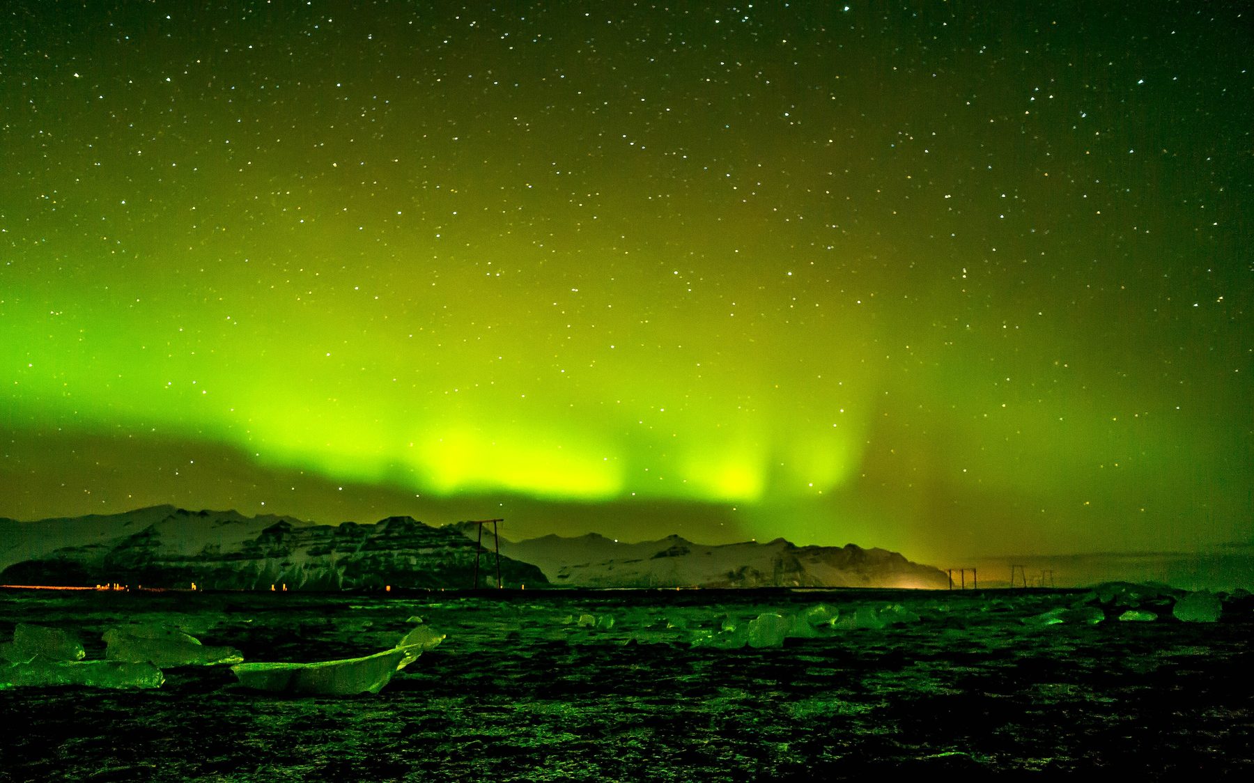 Best Time to See the Northern Lights in Iceland: Sept–April 2026–2027